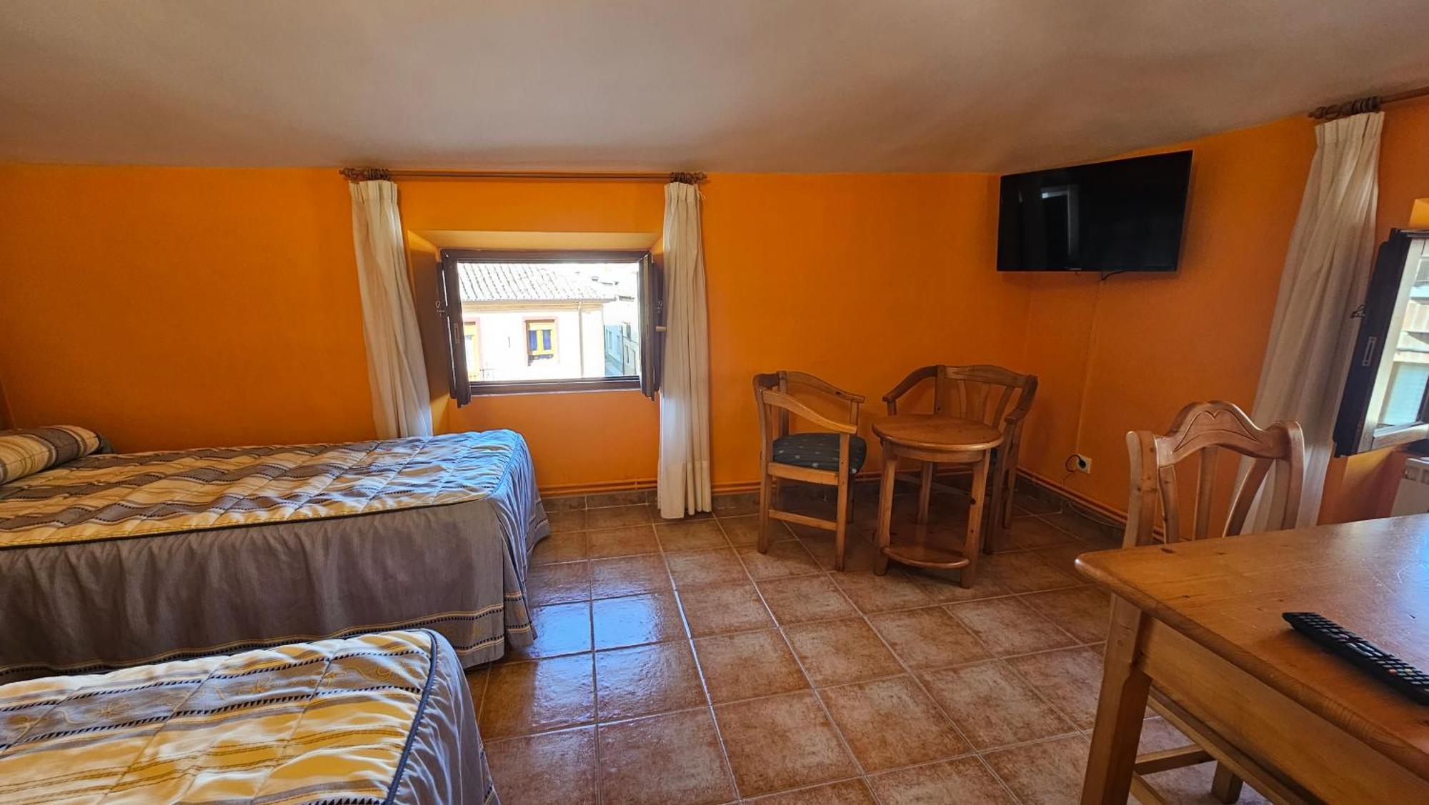 Hostal Albe Carrion De Los Condes Exterior photo
